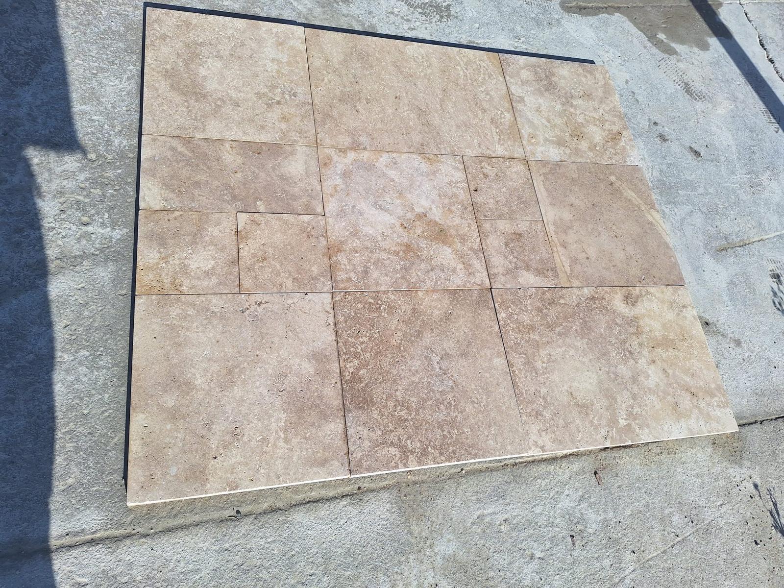 Medium Walnut Travertine Stock French Pattern