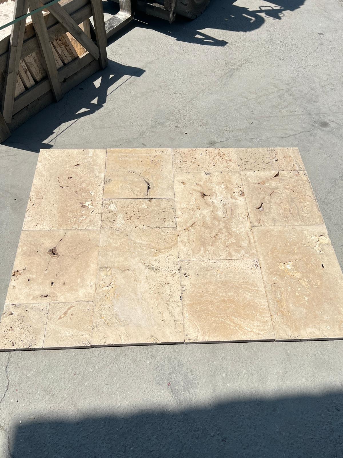 French Pattern x 3 Travertine 12.50 USD / m2